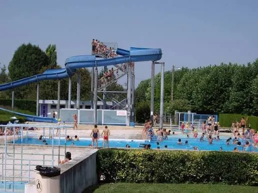 Piscine de Montholon