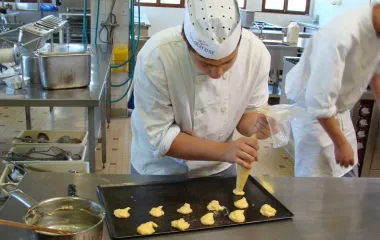 Photo - Jeune en cuisine - Banc d'essai 