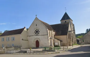 Extérieurs de l'église de Quenne
