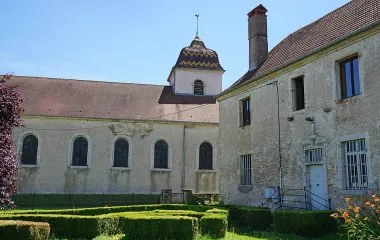 Eglise et cure de Moimay