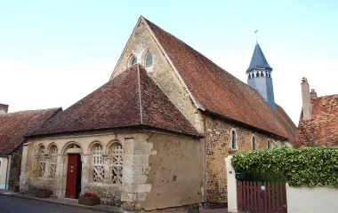 Eglise Saint Pierre à Moutiers en Puisaye